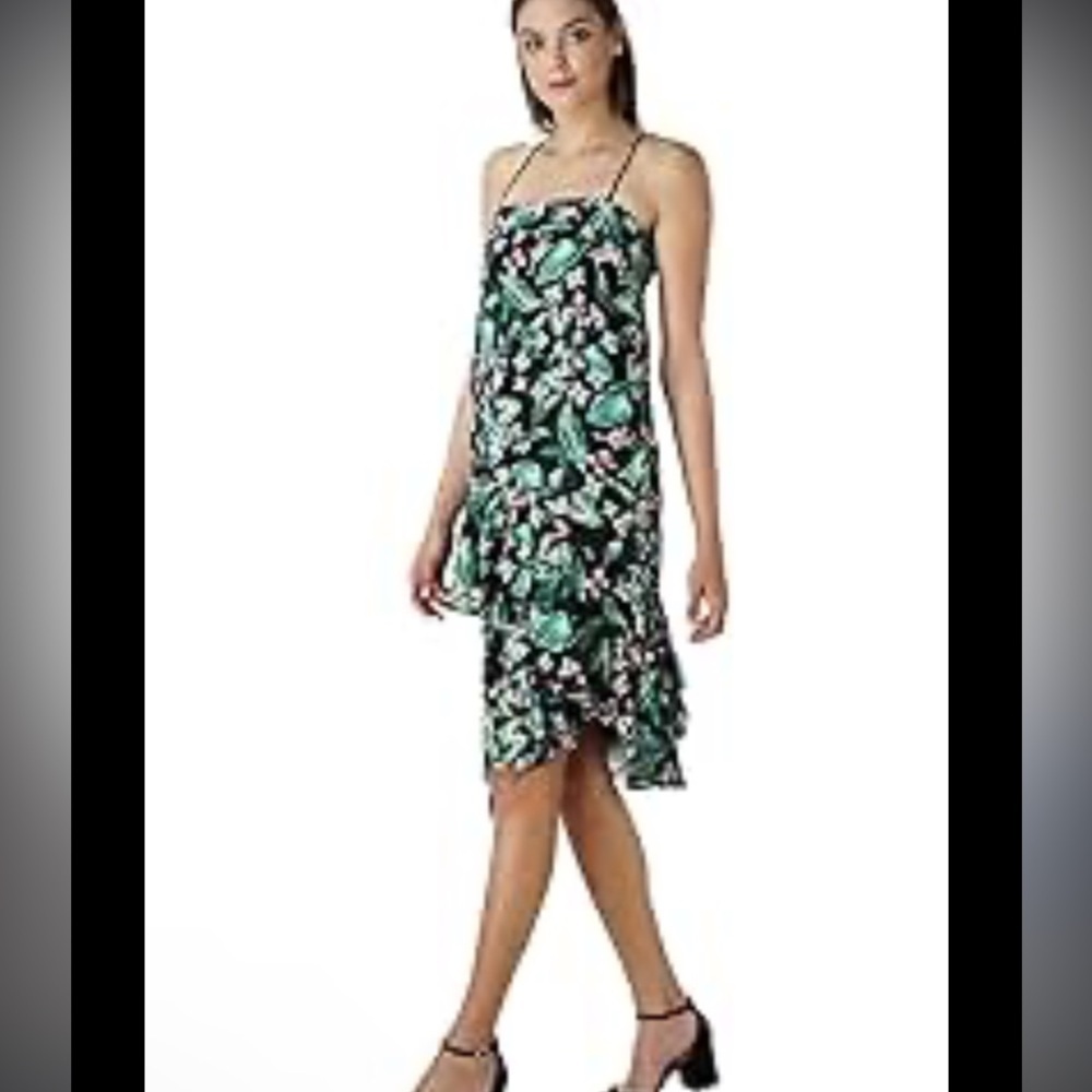 Adelyn  Rae floral ruffle dress size small nwt